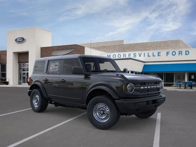 2026 Ford Bronco Base Matte Black