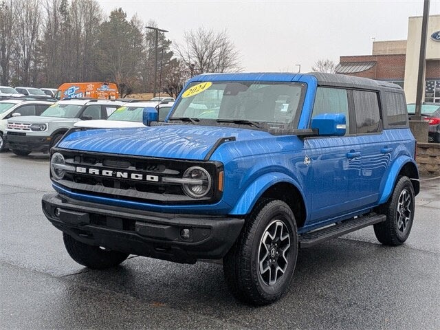 2024 Ford Bronco Outer Banks