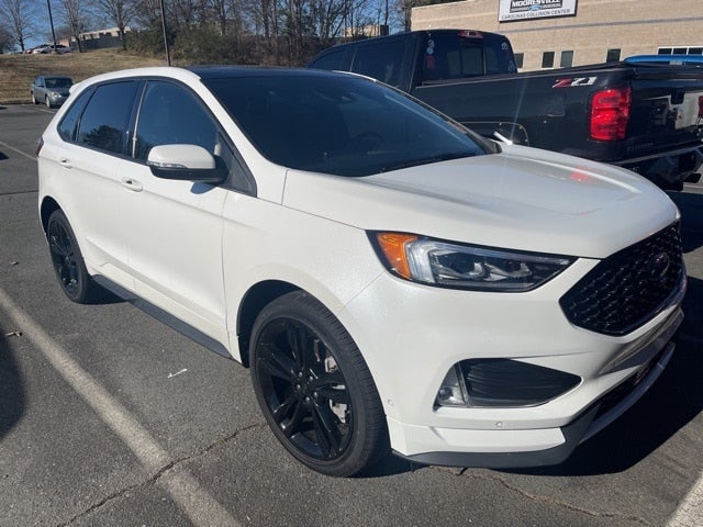 2022 Ford Edge ST