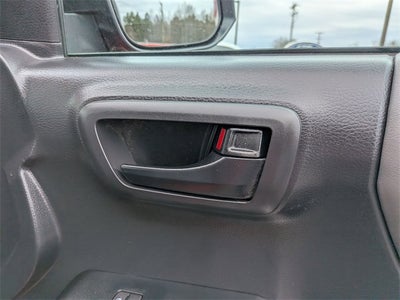 2022 Toyota Tacoma SR5 V6