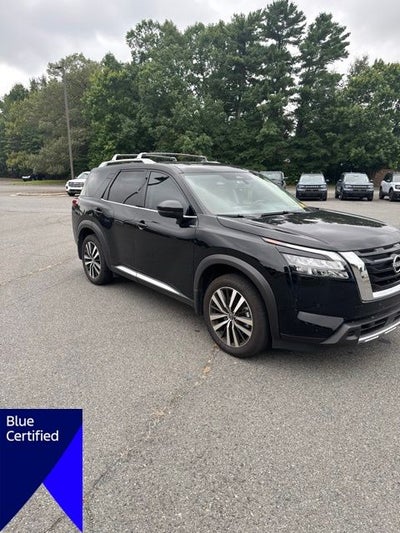 2025 Nissan Pathfinder Platinum
