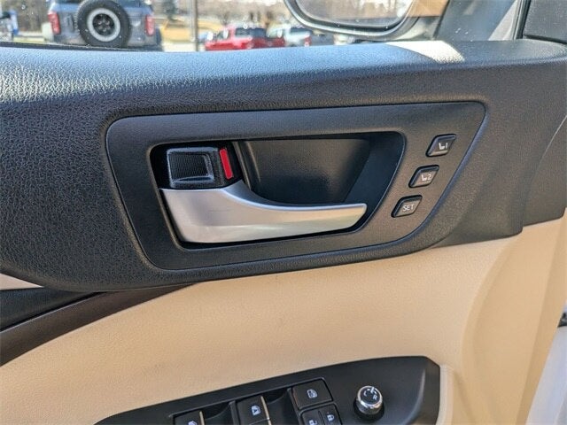 2019 Toyota Highlander Limited Platinum