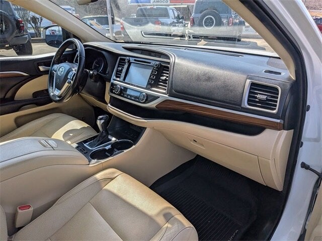 2019 Toyota Highlander Limited Platinum