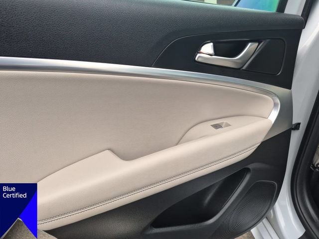 2022 Genesis G70 2.0T