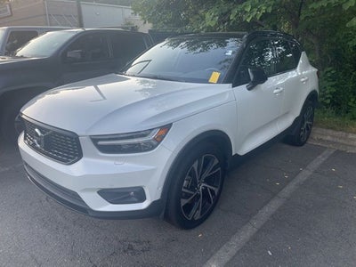 2021 Volvo XC40 R-Design