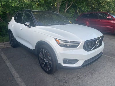 2021 Volvo XC40 R-Design