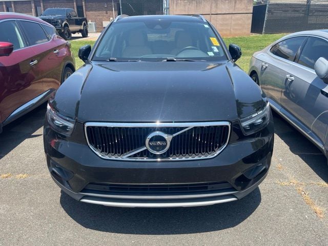 2019 Volvo XC40 Momentum
